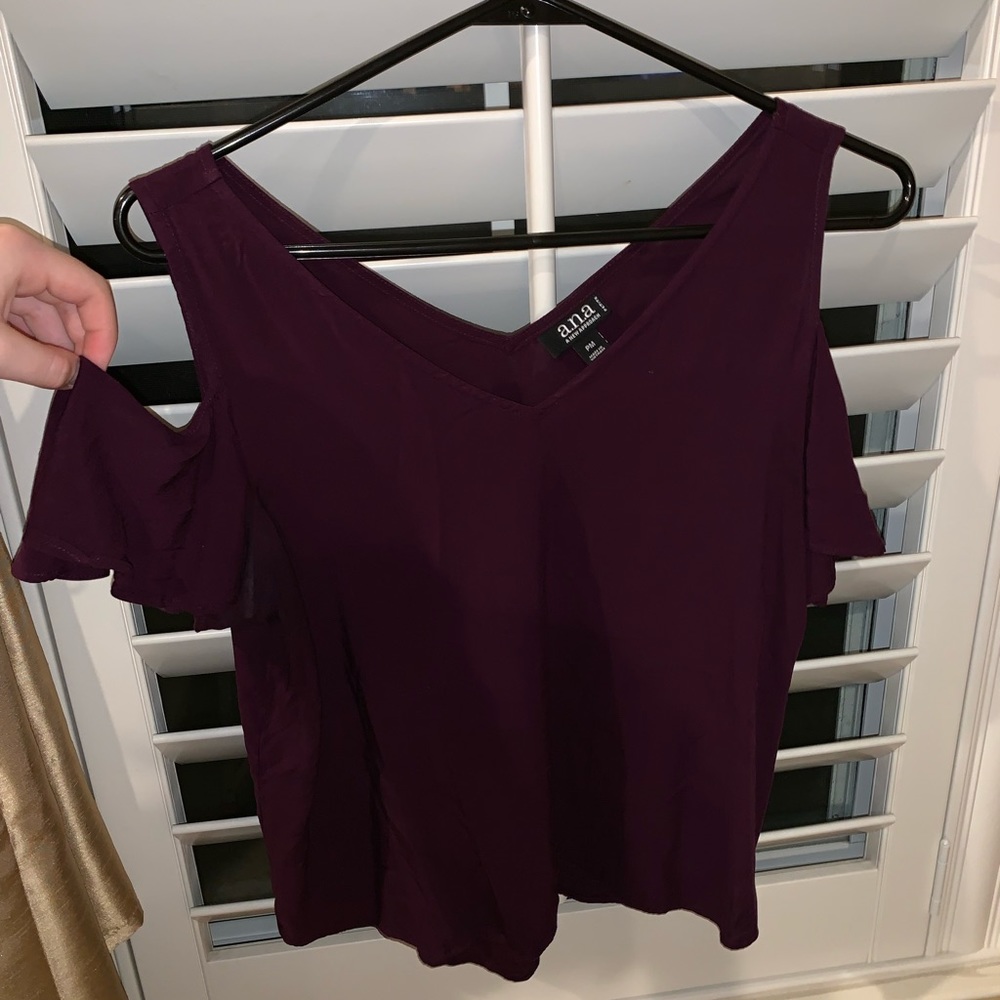 COLD SHOULDER BLOUSE